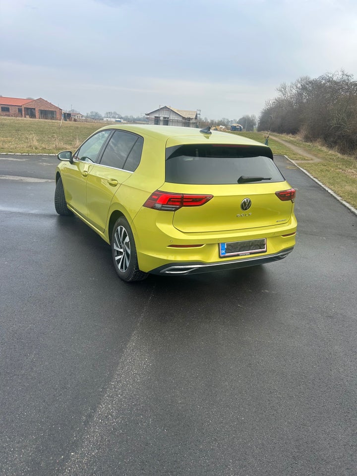 VW Golf VIII 1,4 eHybrid DSG 5d