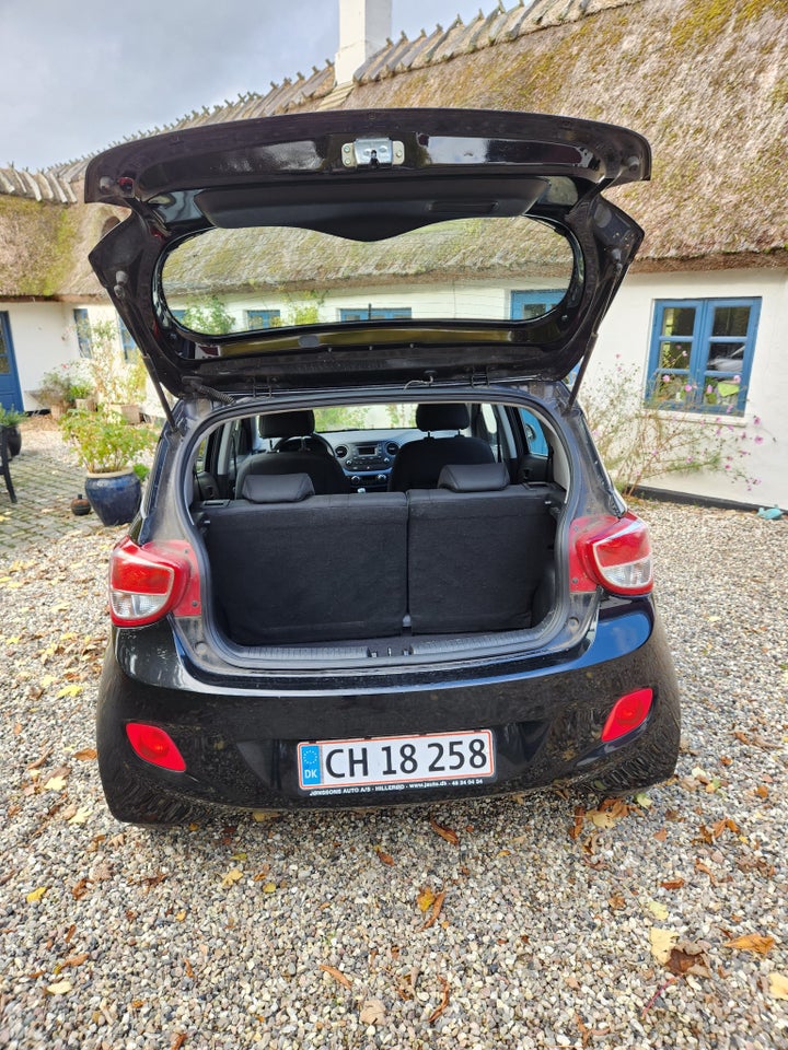 Hyundai i10 1,0 EM-Edition Eco 5d