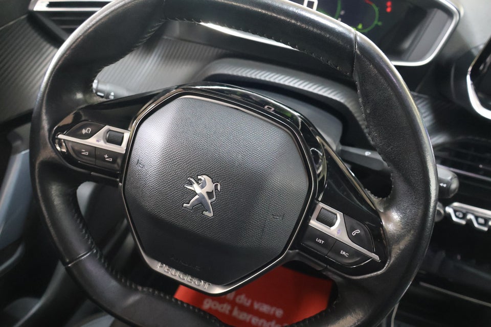 Peugeot 2008 1,5 BlueHDi 100 Allure 5d