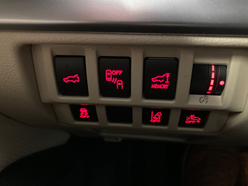 Subaru Outback 2,0 D Summit CVT AWD 5d