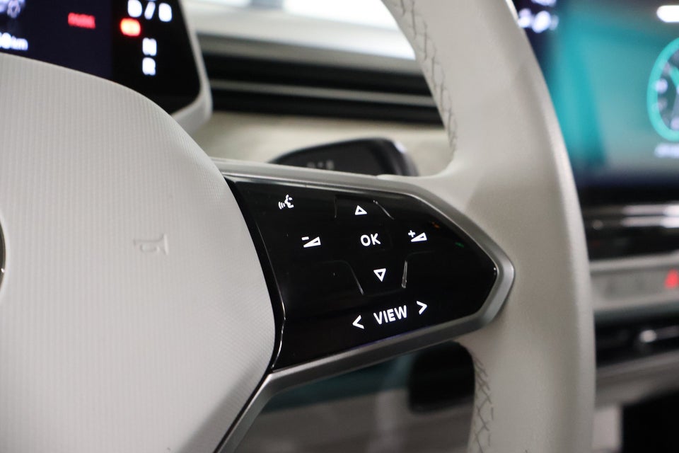 VW ID.Buzz 77 Pro SWB 5d