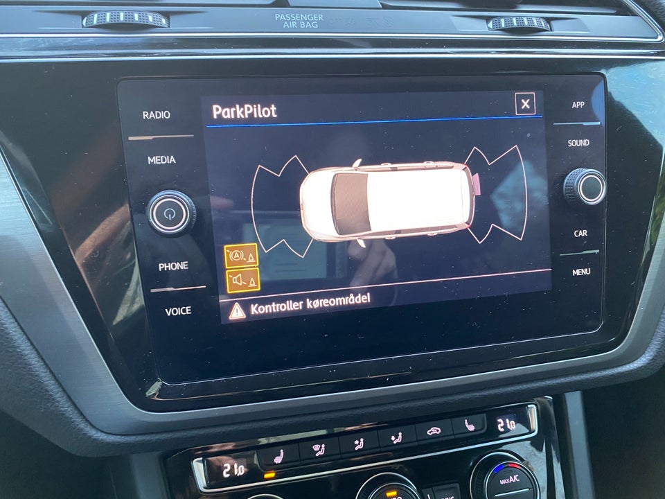 VW Touran 1,6 TDi 115 Comfortline Connect DSG 7prs 5d