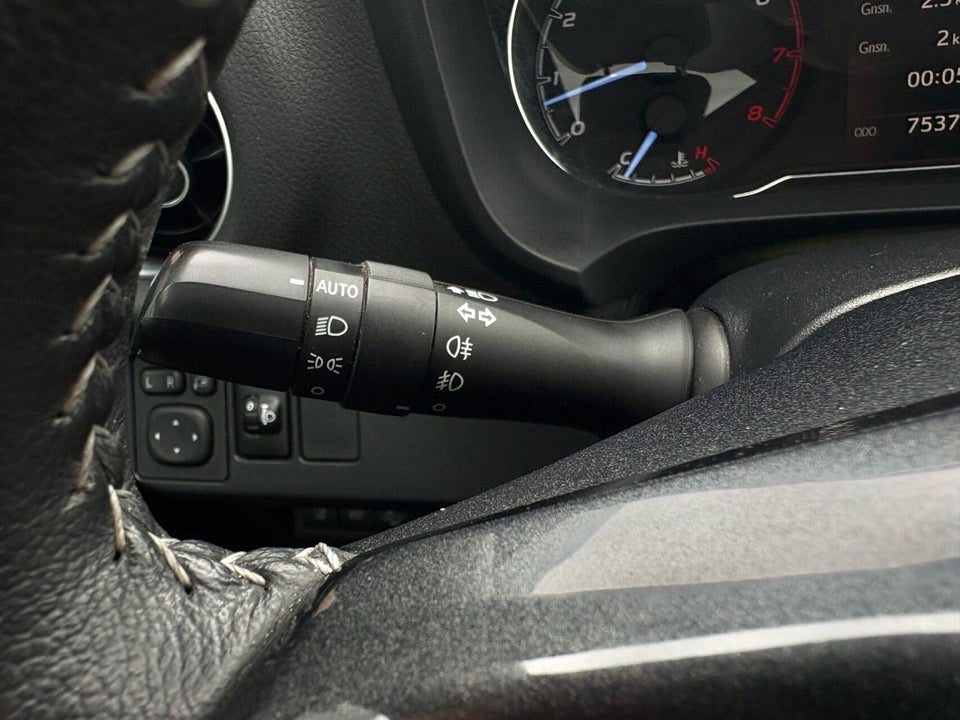 Toyota Yaris 1,5 VVT-iE T2 Limited 5d
