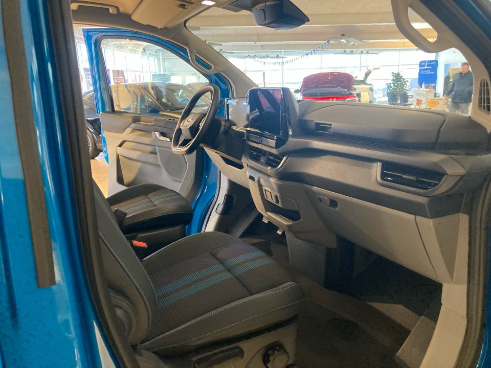 Ford E-Transit Custom 340L 64 Sport