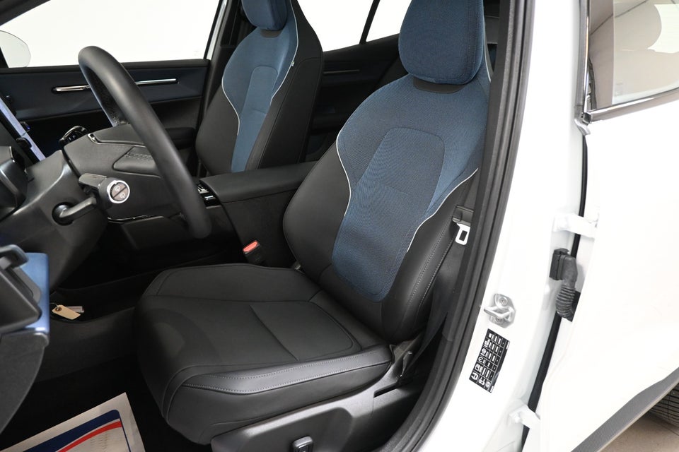 Volvo EX30 Extended Range Ultra 5d