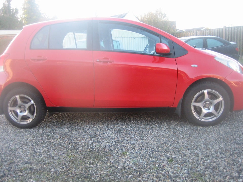 Toyota Yaris 1,3  5d