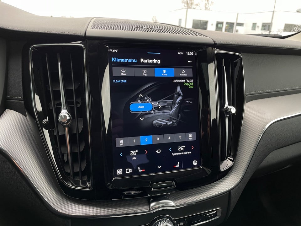 Volvo XC60 2,0 T8 ReCharge Inscription aut. AWD 5d