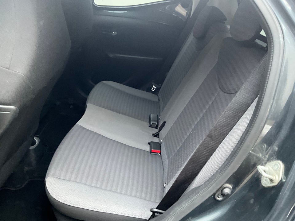 Toyota Aygo 1,0 VVT-i x-pose 5d