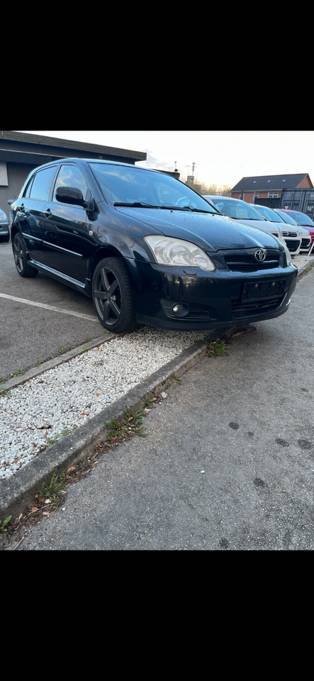 Toyota Corolla 1,6 Luna 5d