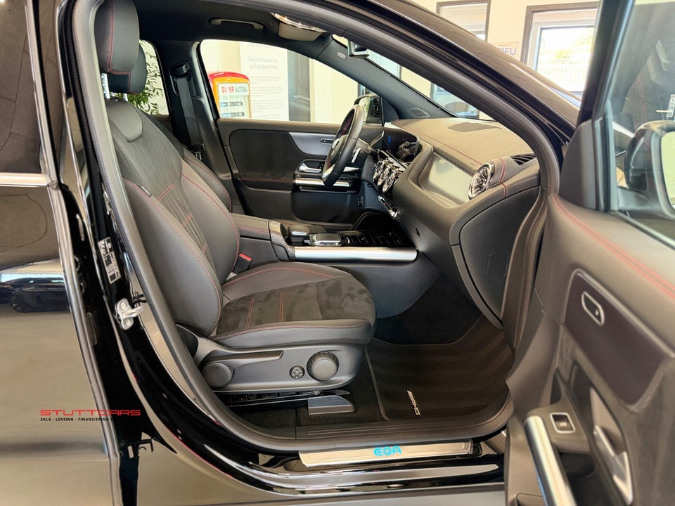Mercedes EQA300 AMG Line 4Matic 5d