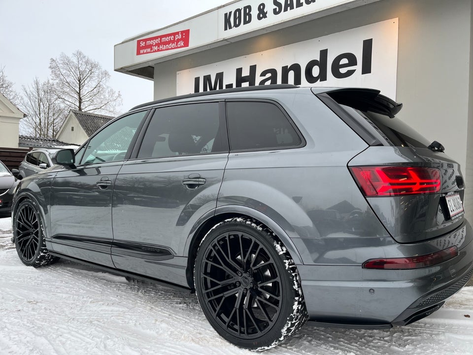 Audi Q7 3,0 TDi 272 S-line quattro Tiptr. 5d