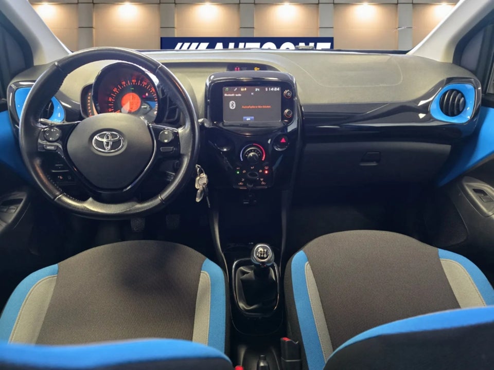 Toyota Aygo 1,0 VVT-i x-play 5d