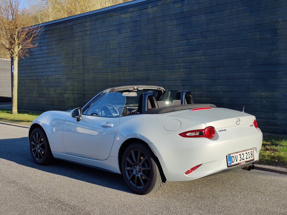 Mazda MX-5 1,5 SkyActiv-G 131 Roadster 2d
