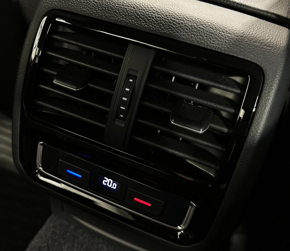 VW Passat 2,0 TSi 190 R-line DSG 4d