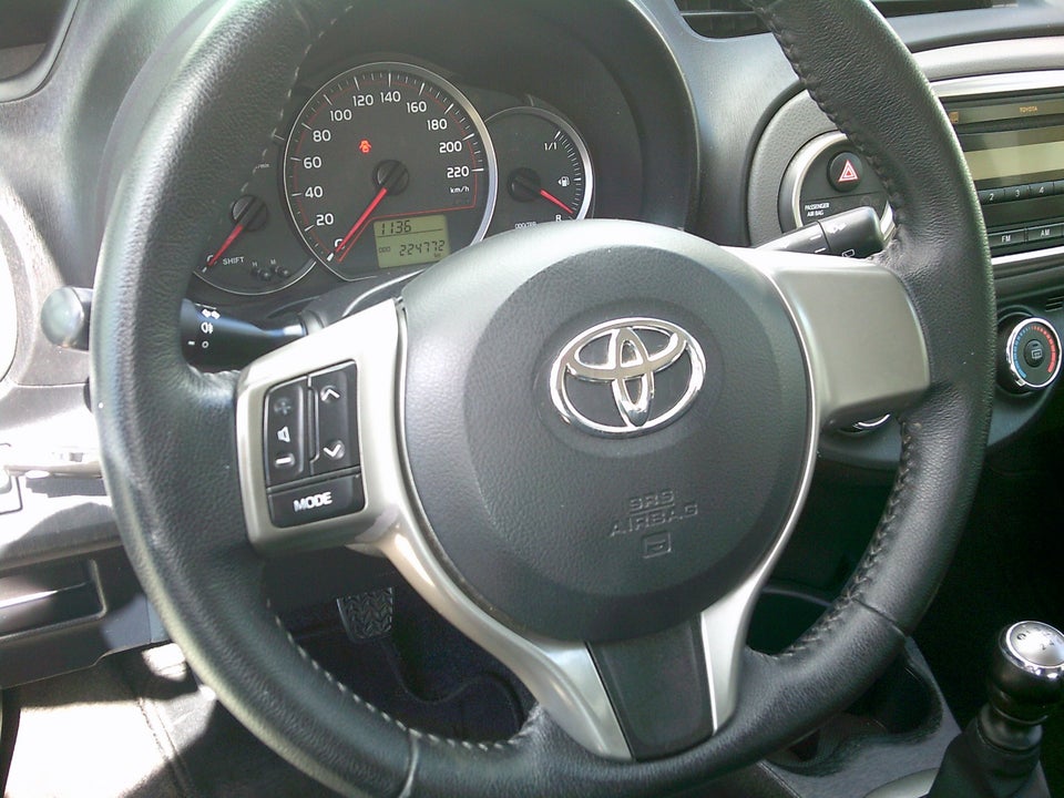 Toyota Yaris 1,4 D-4D T2 5d