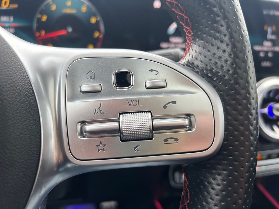 Mercedes GLA200 1,3 AMG Line aut. 5d