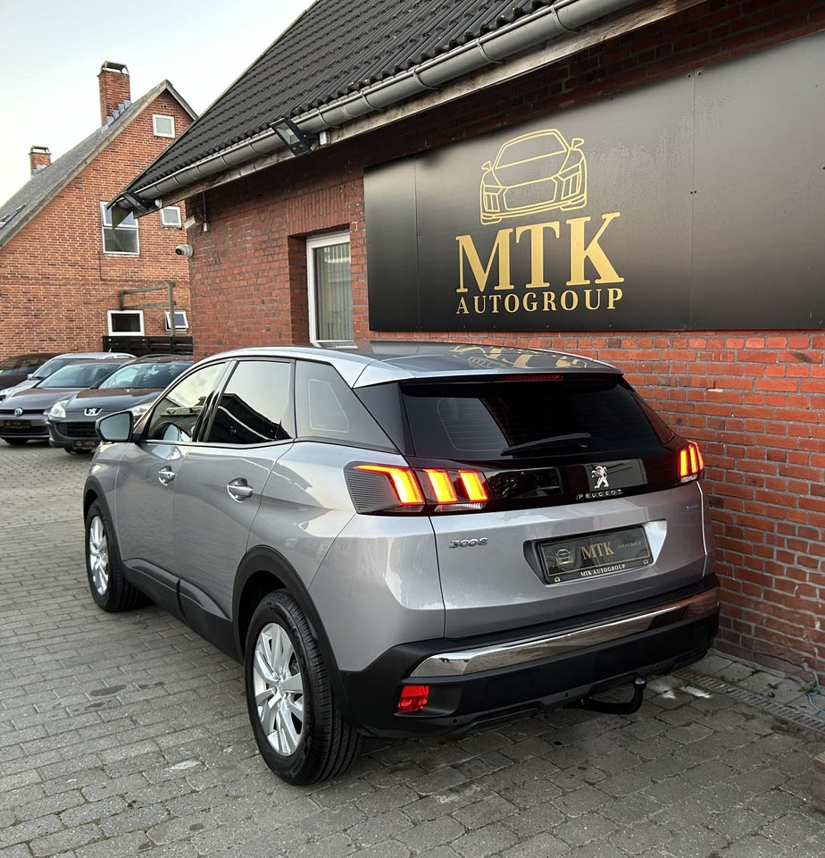 Peugeot 3008 1,2 e-THP 130 Active EAT6 5d