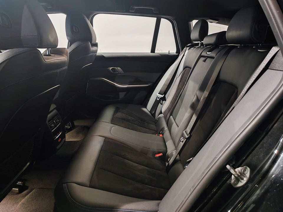 BMW 330e 2,0 Touring M-Sport aut. 5d