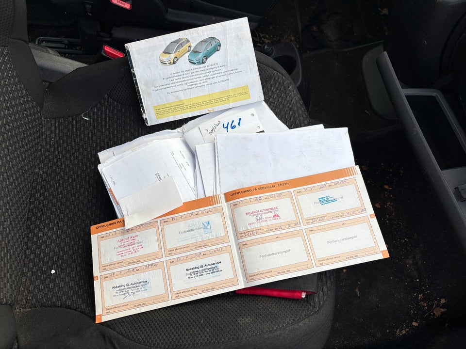 Citroën Grand C4 Picasso 1,6 HDi 110 VTR E6G 7prs 5d