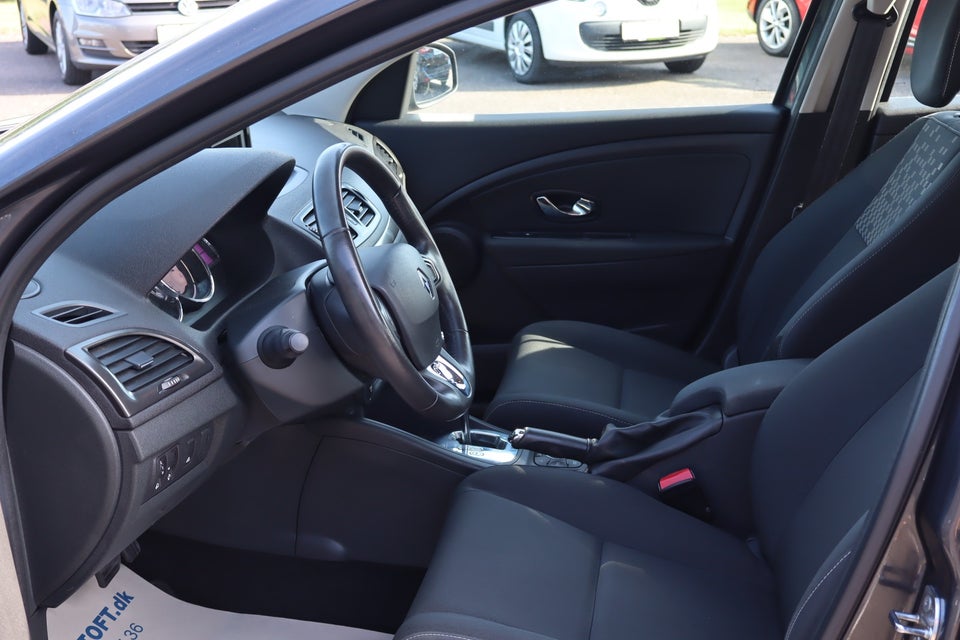 Renault Megane III 1,5 dCi 110 Expression Sport Tourer aut. 5d