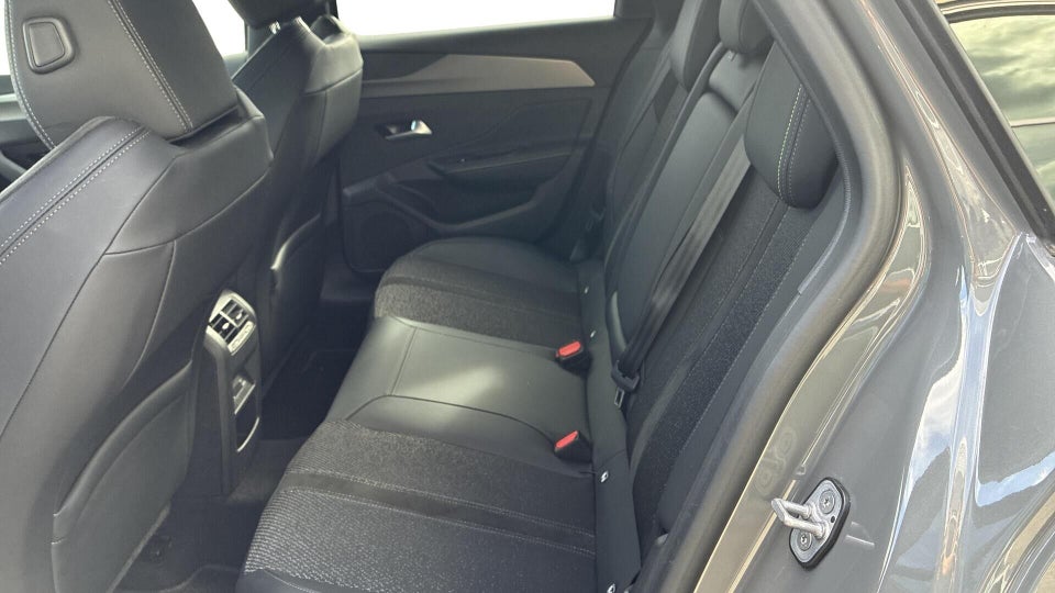 Peugeot e-308 54 GT SW 5d