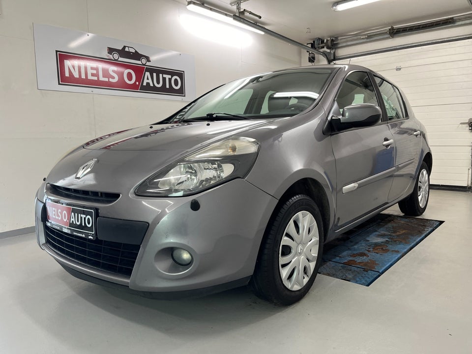 Renault Clio III 1,5 dCi 75 Expression 5d