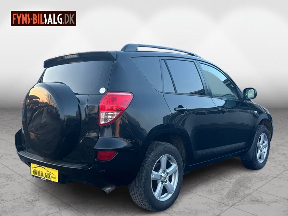 Toyota RAV4 2,0 VVT-i Wave 4x4 Van 5d