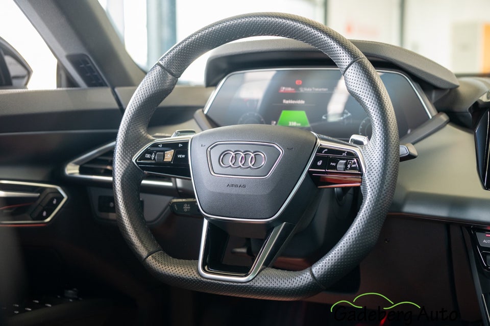 Audi e-tron GT quattro 4d