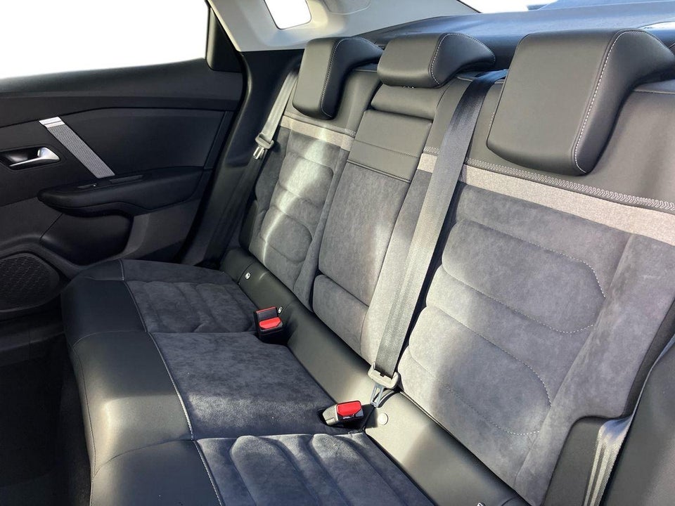 Citroën ë-C4 X 50 Ë-Series 4d