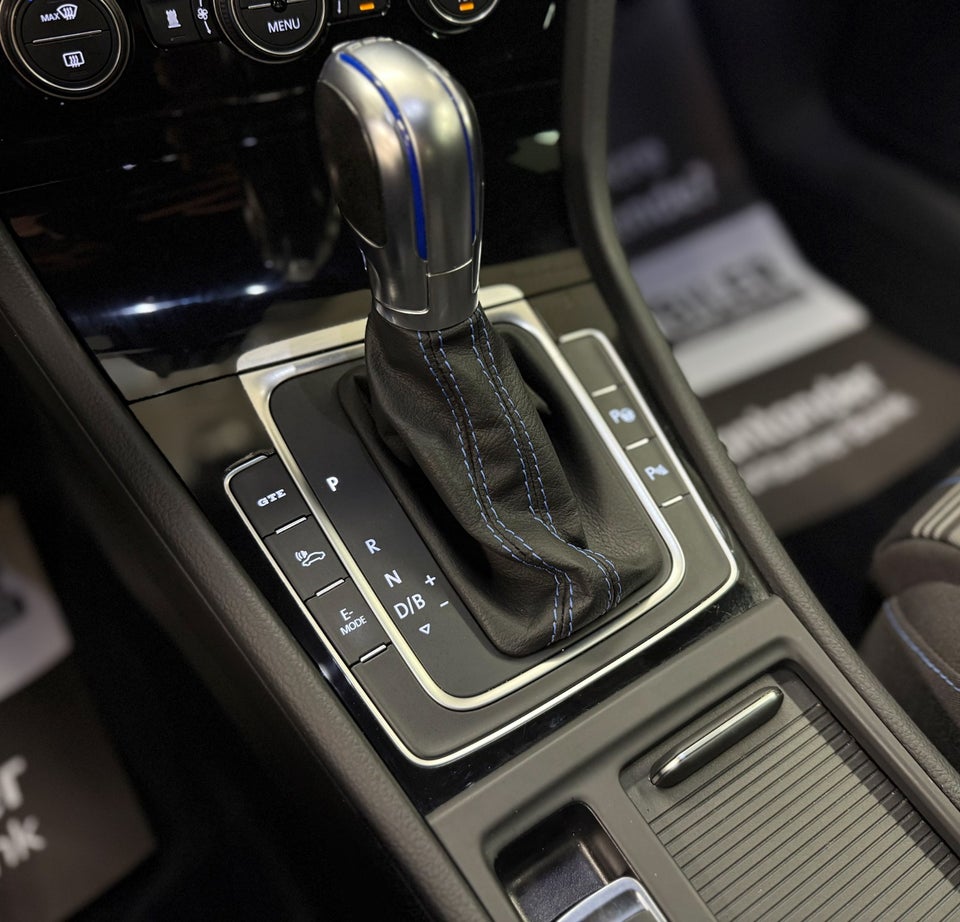 VW Golf VII 1,4 GTE DSG 5d