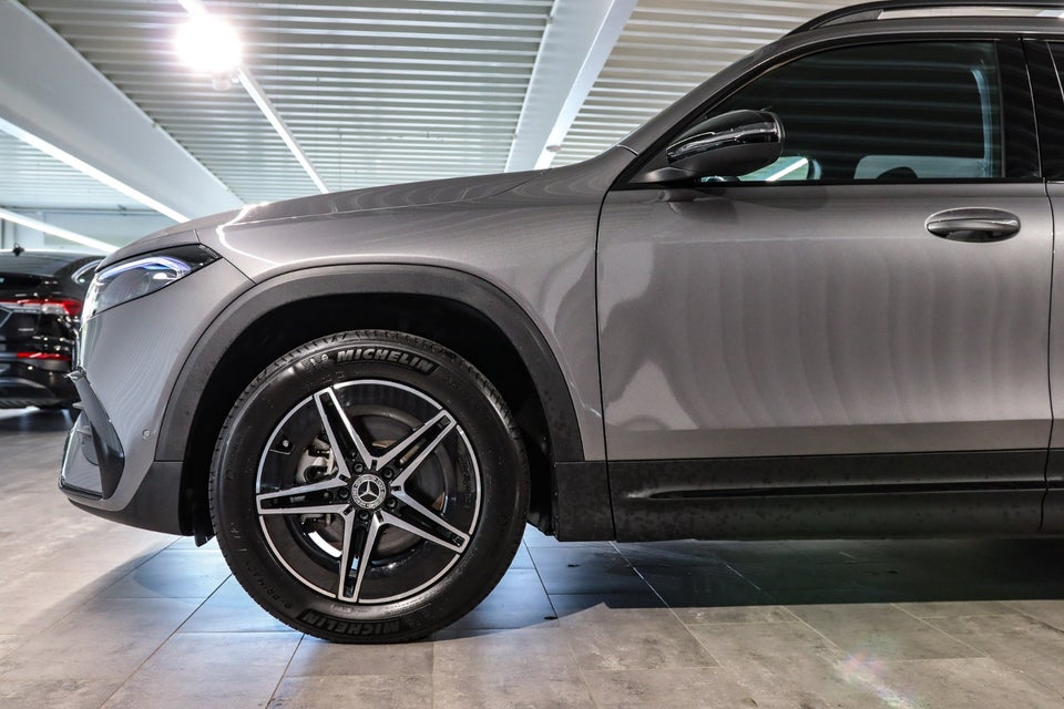 Mercedes EQB250+ AMG Advance 5d