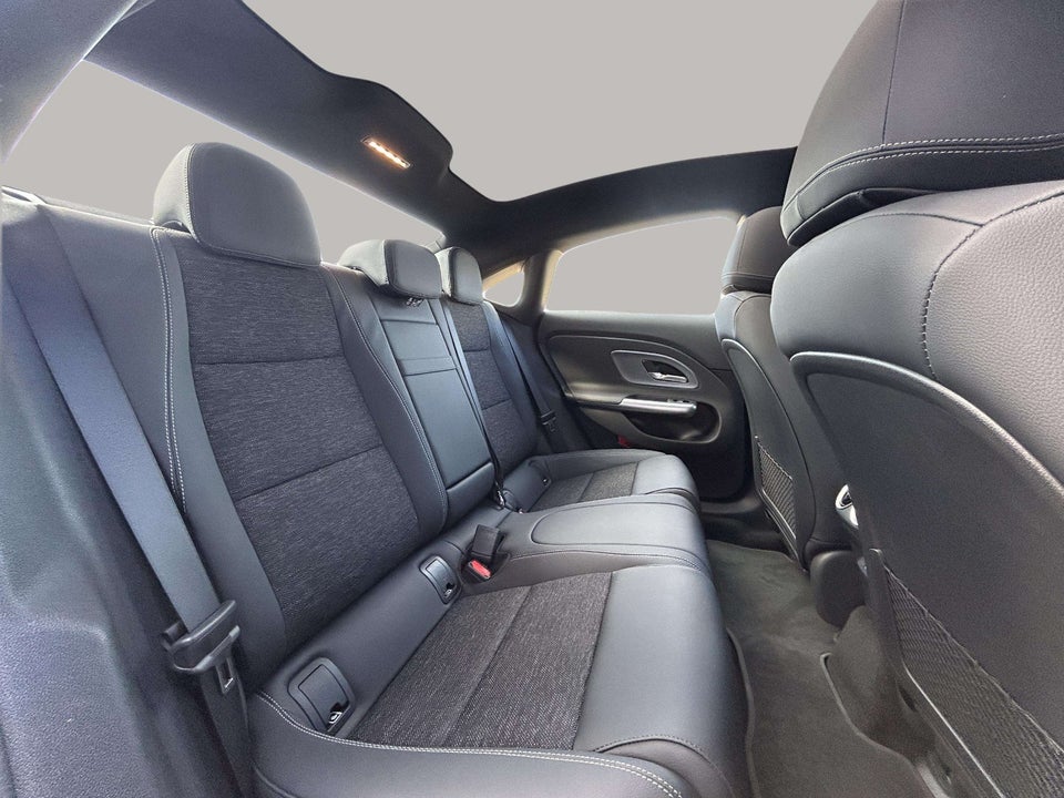 Mercedes CLA250+ EQ Progressive Advance Plus 4d