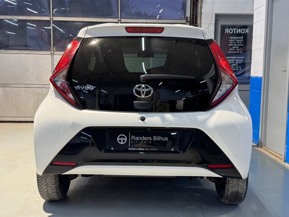 Toyota Aygo 1,0 VVT-i x-sky 5d