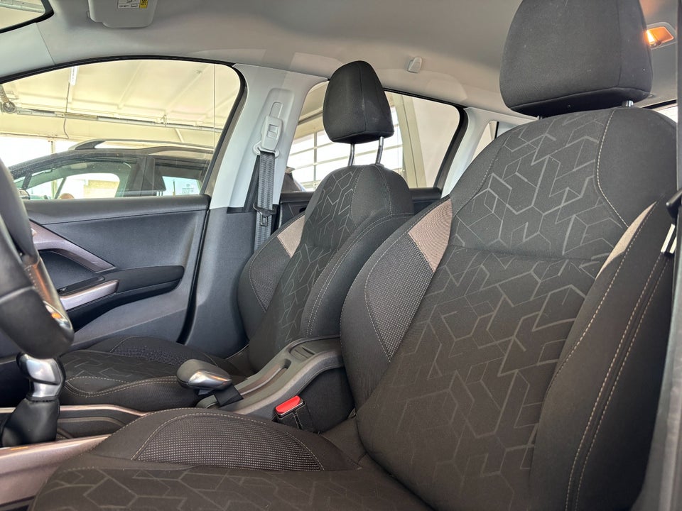 Peugeot 2008 1,2 VTi 82 Active 5d