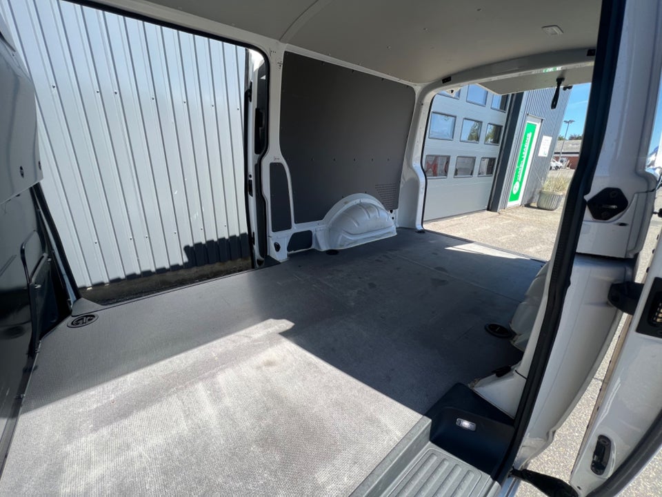 VW Transporter 2,0 TDi 150 Kassevogn DSG 4Motion lang