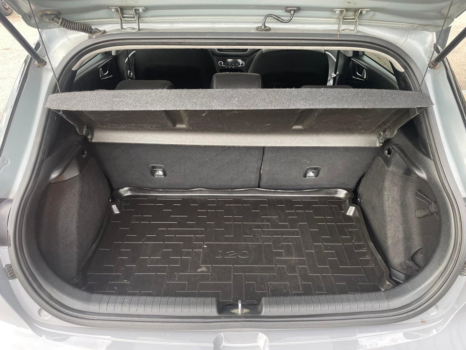 Hyundai i20 1,25 Black Line 5d
