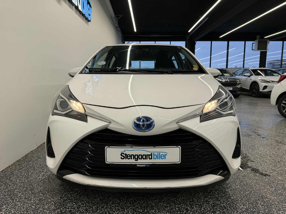 Toyota Yaris 1,5 Hybrid H2 e-CVT Van 5d