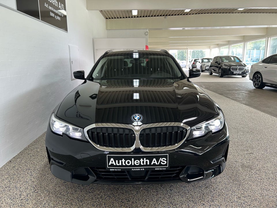 BMW 330e 2,0 Touring Sport Line aut. 5d