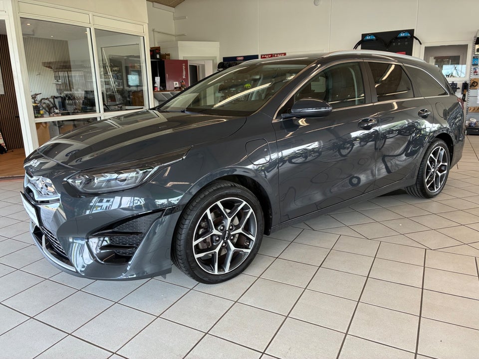 Kia Ceed 1,6 PHEV Upgrade Premium SW DCT 5d