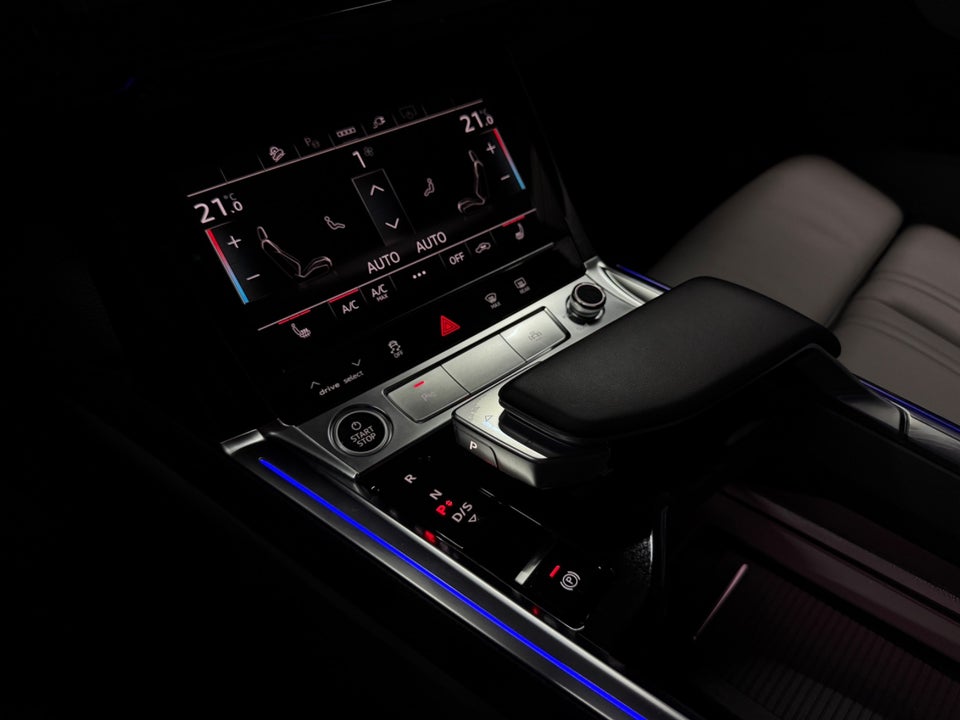Audi e-tron 55 Advanced quattro 5d