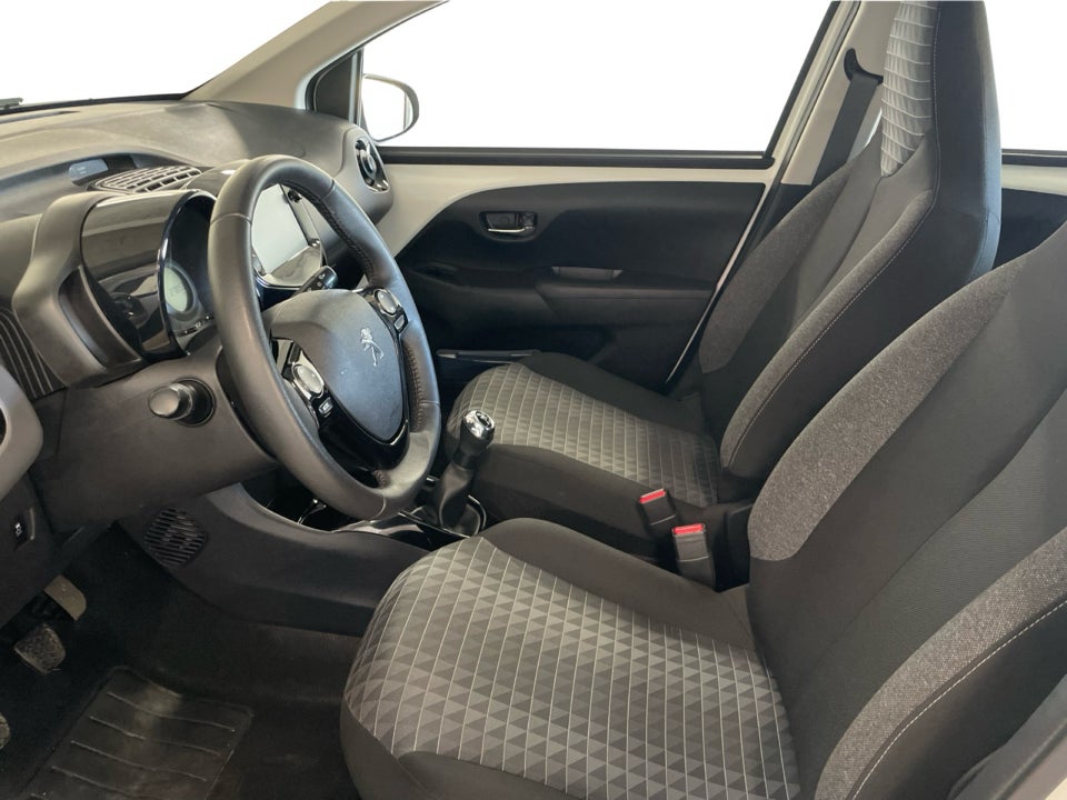 Peugeot 108 1,0 e-VTi 72 Selection 5d