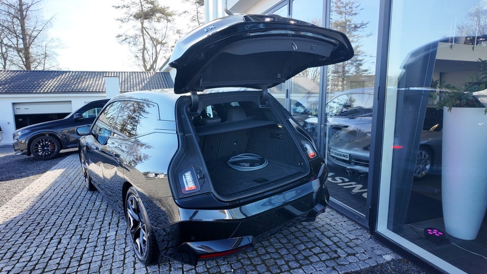 BMW iX xDrive50 Supercharged Sport 5d