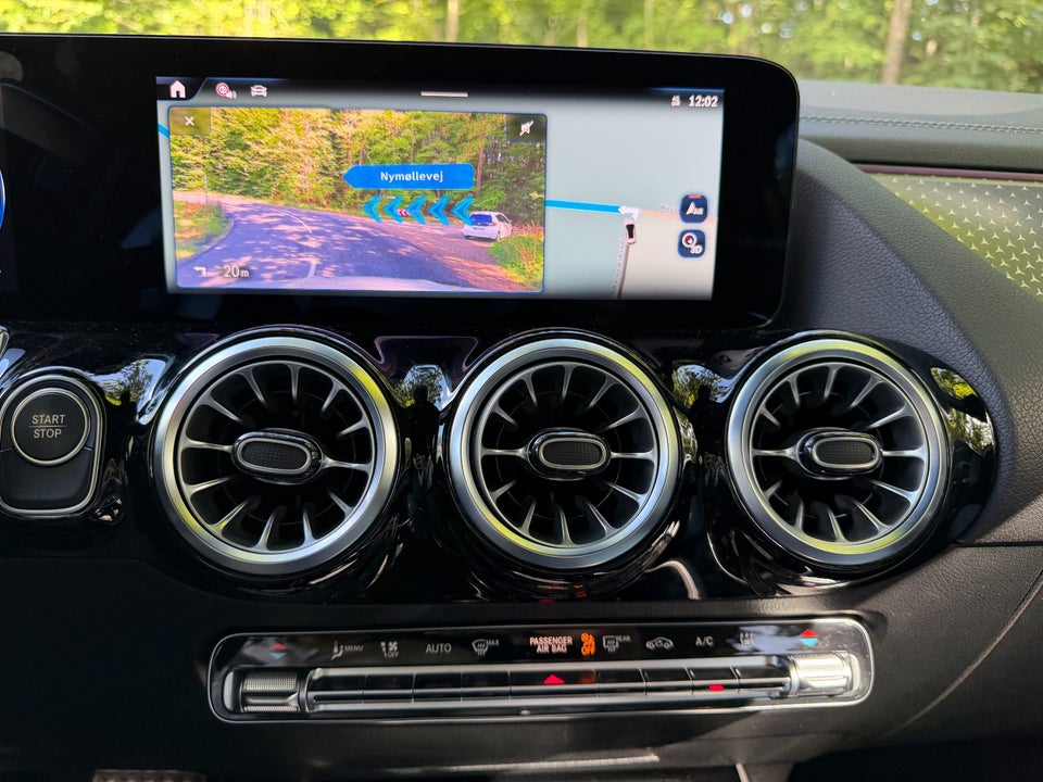 Mercedes EQA250+ AMG Line Advance Plus 5d