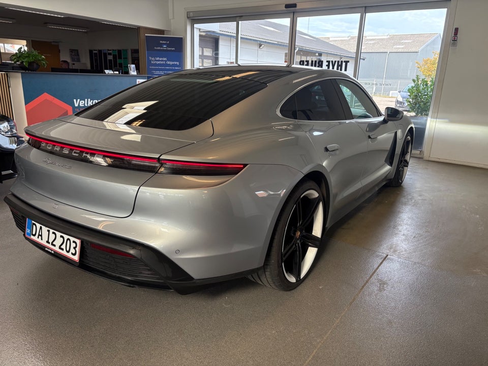 Porsche Taycan 4S Performance+ 4d