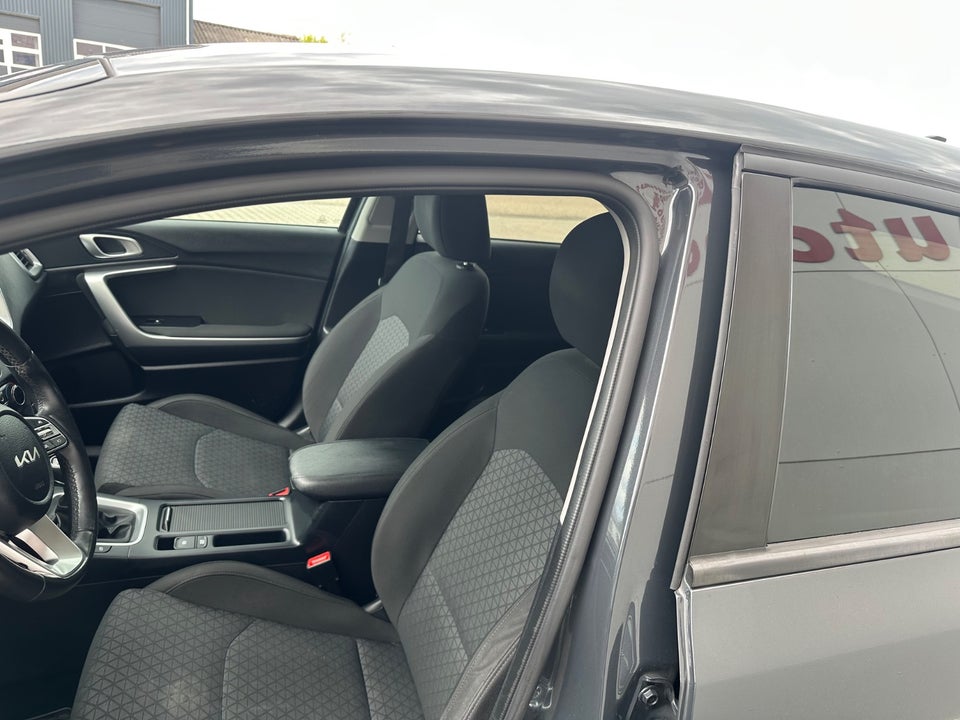 Kia Ceed 1,0 T-GDi Prestige 5d