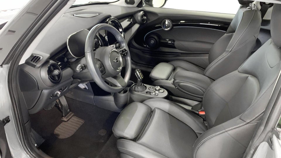 MINI Cooper SE Edition Premium Plus 3d