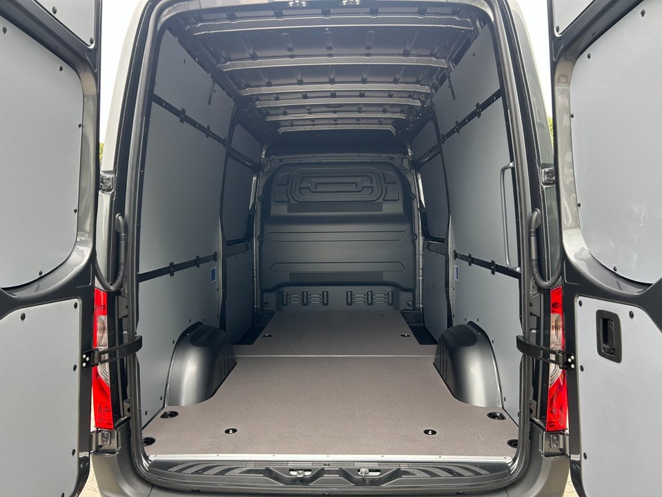 Mercedes Sprinter 317 2,0 CDi A2 Kassevogn PRO aut. RWD