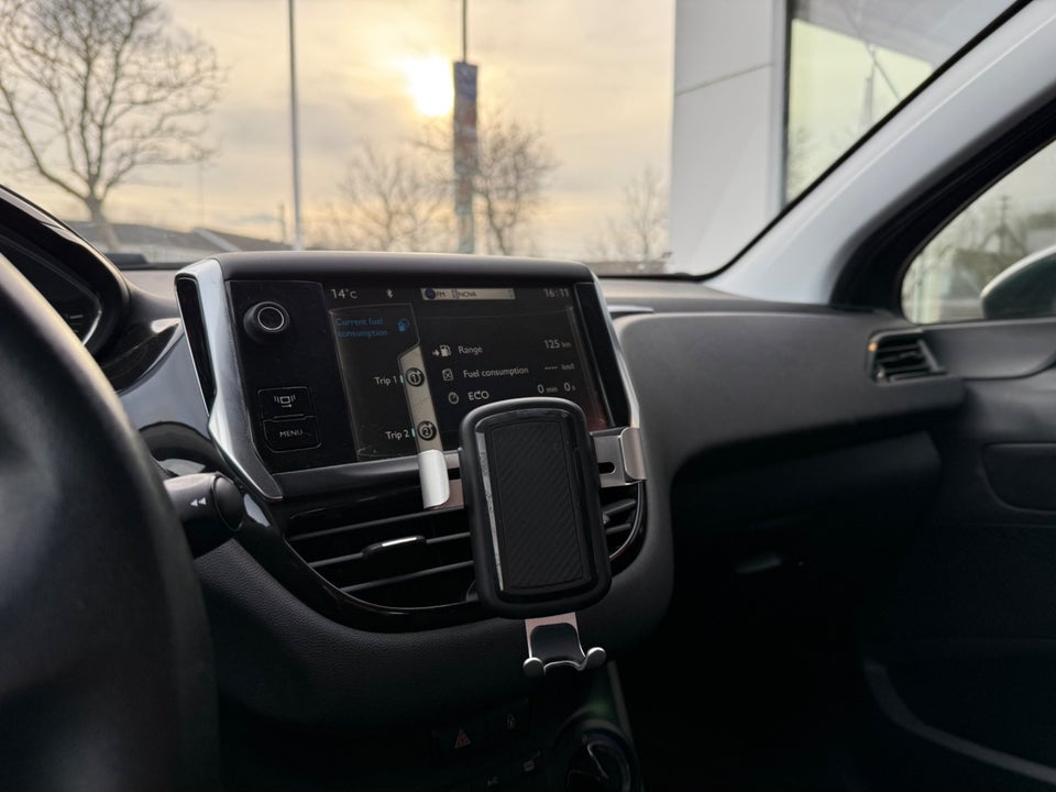 Peugeot 208 1,6 e-HDi 92 Active 5d