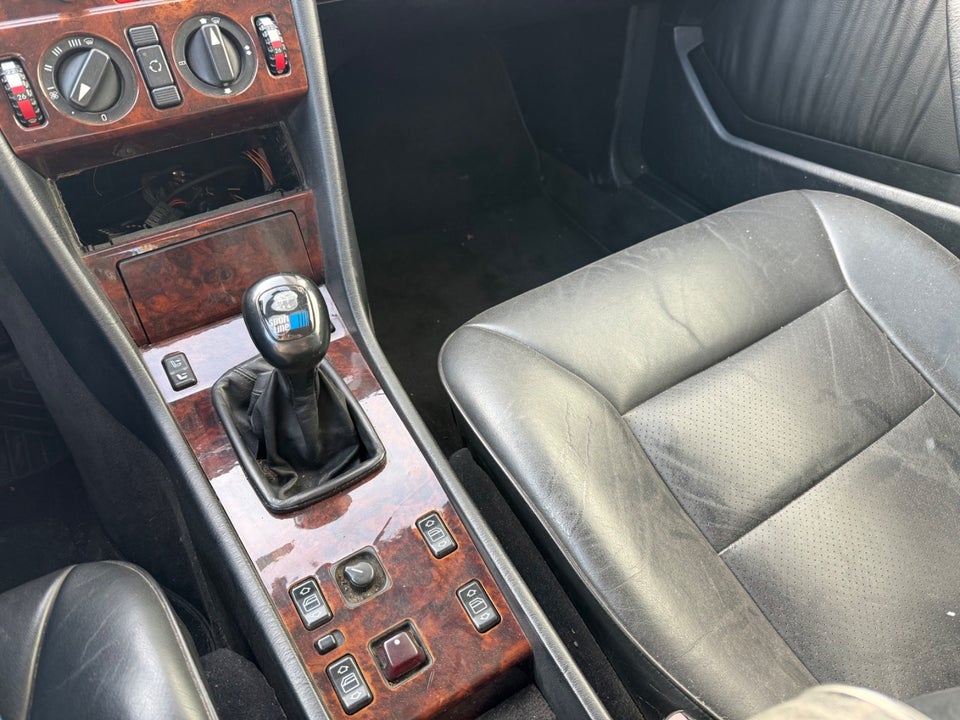 Mercedes E220 2,2 Cabriolet 2d