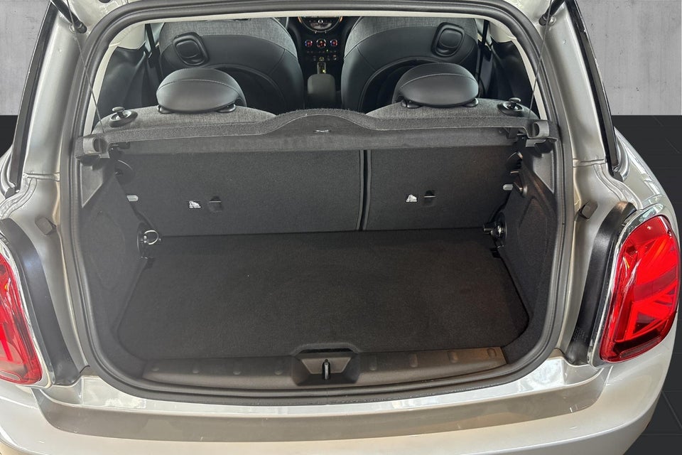 MINI Cooper SE Classic Trim 3d